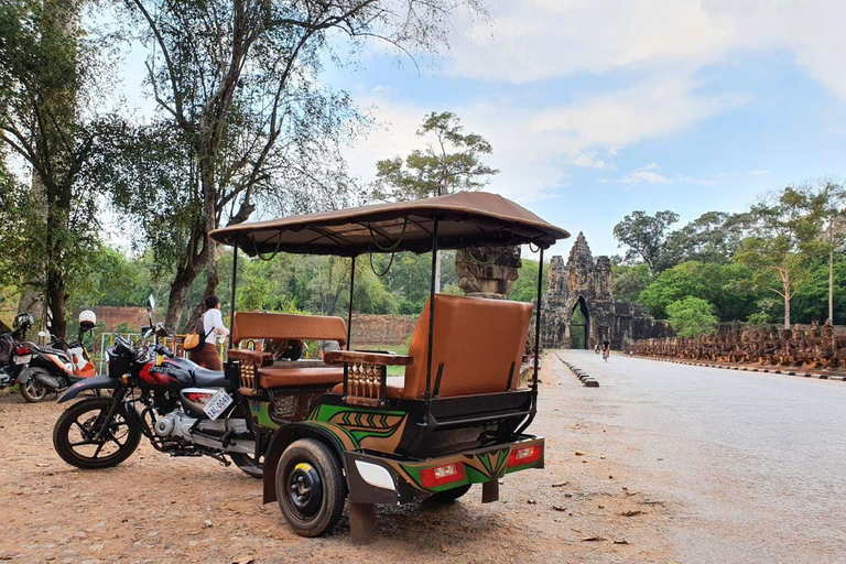 Rondleiding naar Angkor Wat, Angkor Thom &amp; Ta Prohm per Tuk Tuk