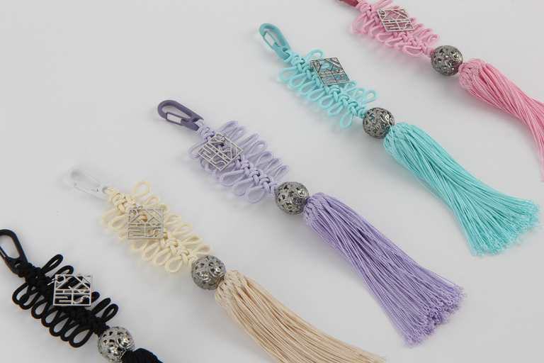 Seoul: Korean Knot Art Workshop with Souvenir Knot Art Workshop - Knot Wind Chime