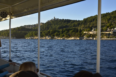 From Split: Evening Boat Tour with Sunset Views