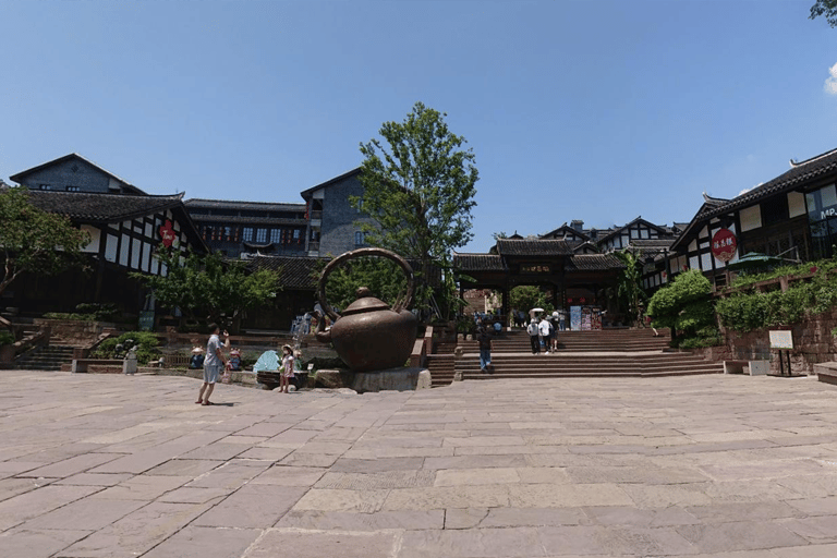 Chongqing: Lost Shangqing Temple Licensed Mystery Quest Chongqing: Licensed Mystery Quest Chinese Group Tour