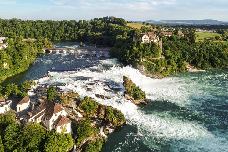 من زيورخ: جولة لنصف يوم في شلالات الراين وشافهاوزن