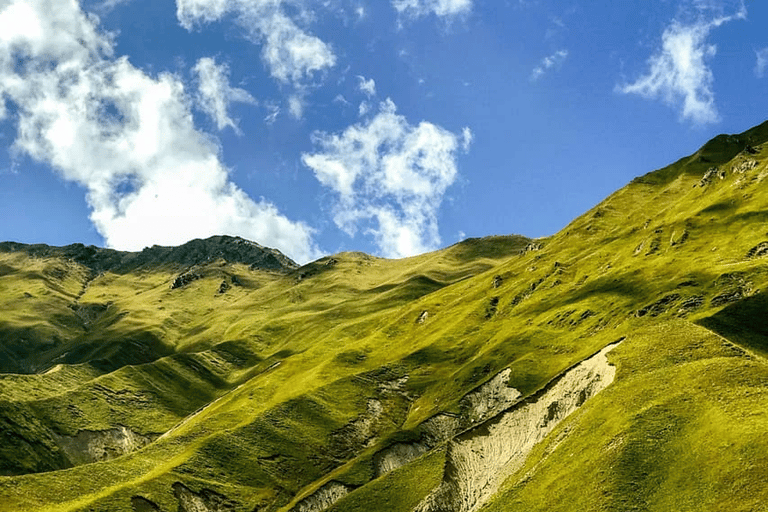 Depuis Tbilissi : Visite de Gudauri, KazbegiAu départ de Tbilissi : Visite privée Gudauri, Kazbegi