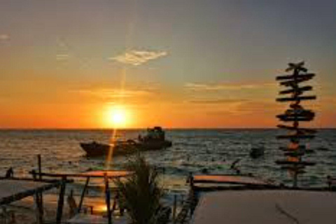 Cartagena: Sunset + Luminous Plankton with dinner on Playa Blanca