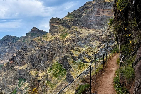 PR1 Guided Hike from Pico do Arieiro to Pico Ruivo