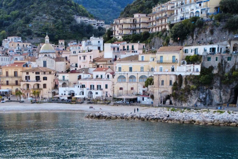 Ischia Island Boat Tour with Local Lunch and Swimming