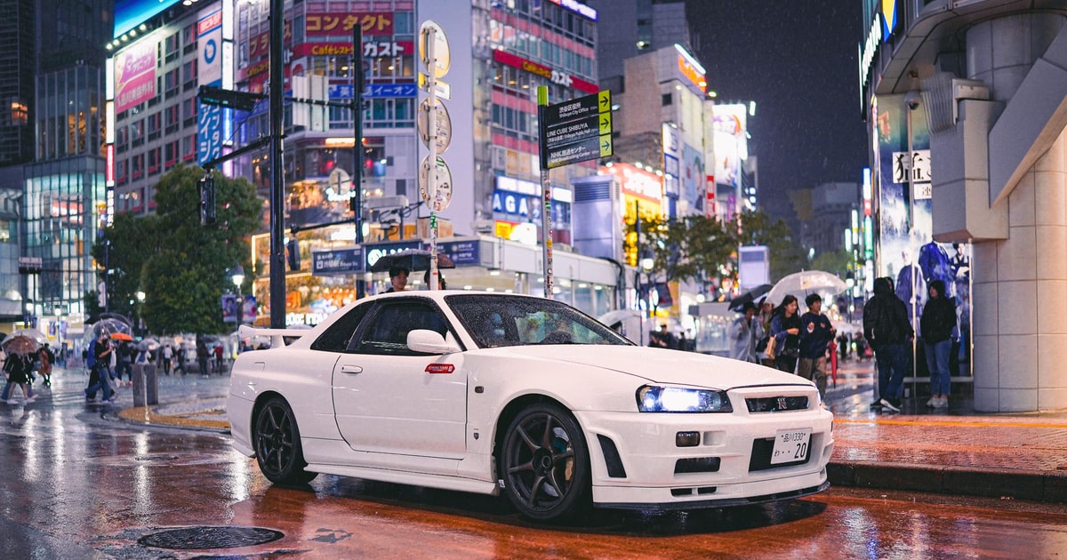 Shibuya City: Daikoku PA LBWK GT-R R35, R34, or R32 Tour | GetYourGuide