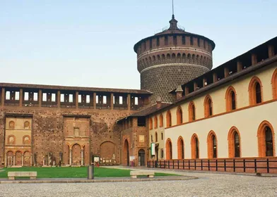 Geführte Tour: Entdecke das Schloss Sforza und Michelangelos Kunst