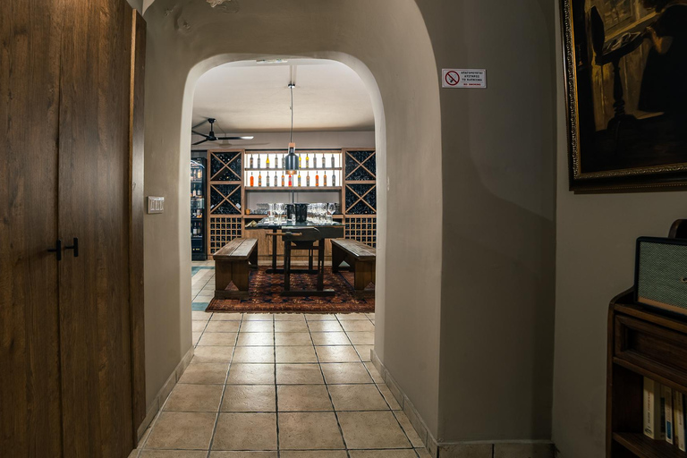 Athens: Ouzo Tasting at Brettos Plaka Athens: Ouzo Tasting at Brettos bar in Plaka