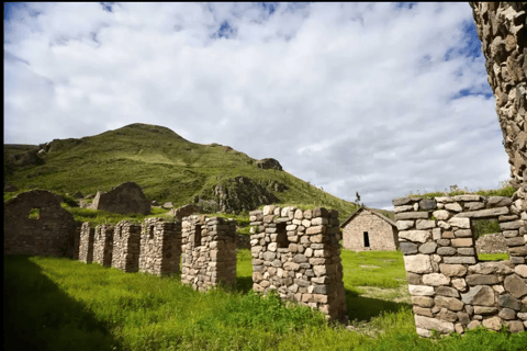 2 Days of Trekking through the Colca Canyon, Ending in Puno 2-Day Trekking in the Colca Canyon, ending in Puno