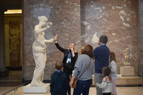 Best of the Louvre Guided Tour with Pre-booked Ticket