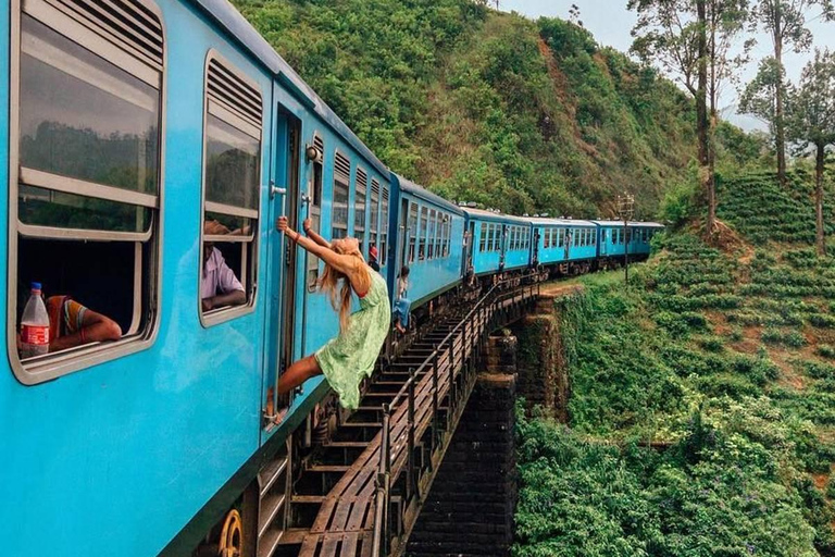 COLOMBO to KANDY Trian E-Tickets