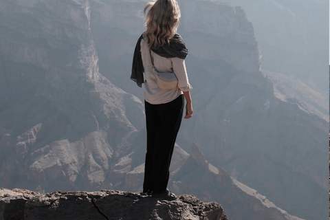 From Muscat: Jebel Shams Grand Canyon 4x4 Adventure Meet Near Jebel Shams (4×4 Transfer)