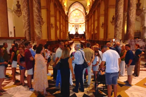 Tour de la Catedral de Catania y la Capilla Real de los Aragoneses