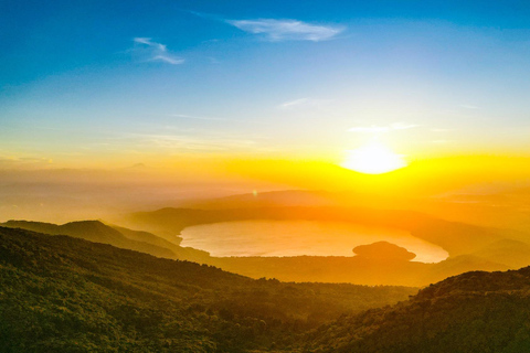 Lago, Volcán y Termales: Santa Ana Experience