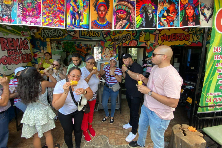 Graffiti Tour in the comuna 13 of medellin