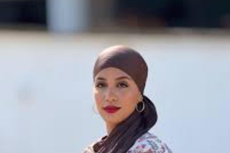 Coast: Shela Village Henna & Swahili Beauty Class with Lunch