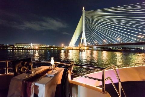 Bangkok: Bilet na rejs statkiem Chao Phraya z kolacjąMiędzynarodowy bufet o zachodzie słońca na molo ASIATIQUE dla ALL Market
