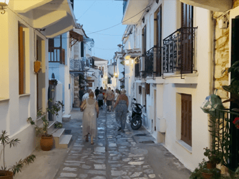 Exploring Skiathos Town : A Historic Walk