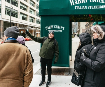 Chicago: Gangsters and Food Tasting Walking Tour