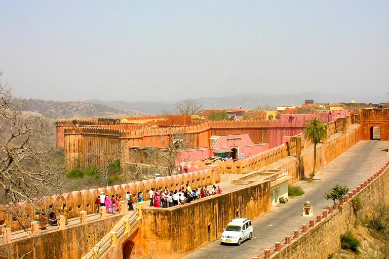 Verken de Forten van Jaipur: Amber, Jaigarh &amp; Nahargarh met zonsondergangDagvullende tour met gids door de forten van Jaipur