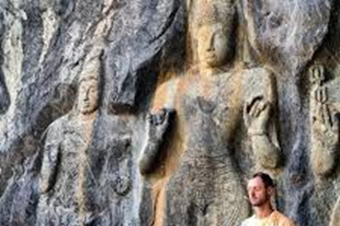 Tissamaharama To Ella Transfer with Waterfalls & Temple