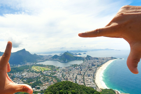 Rio de Janeiro : Randonnée des Deux Frères, la plus belle vue de RioSentier des Deux Frères à Vidigal, la plus belle vue de Rio