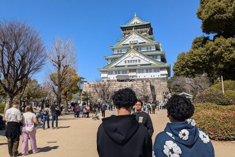 Osaka: Osaka Castle Guided Tour with Local Guide