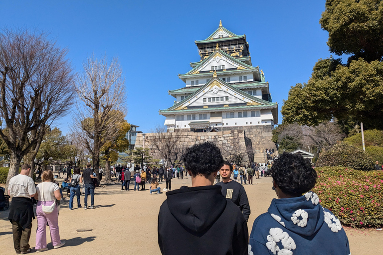 Osaka: Osaka Castle Guided Tour with Local Guide