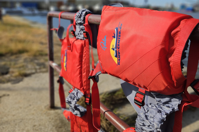 Lübeck's old town: explore and circumnavigate by canoe on your own