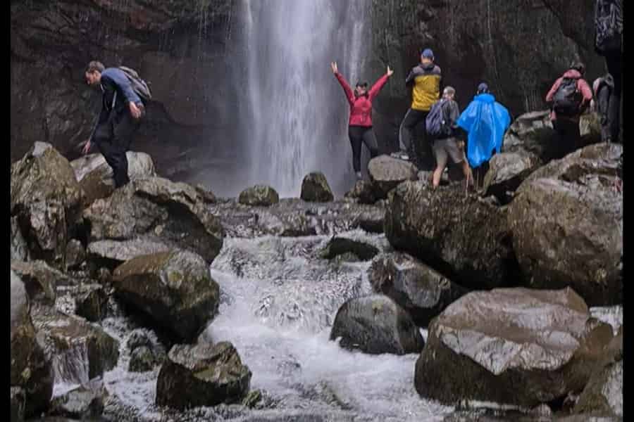 Wasserfall der 25 Quellen: Geführte Wanderung mit Transfer. Foto: GetYourGuide