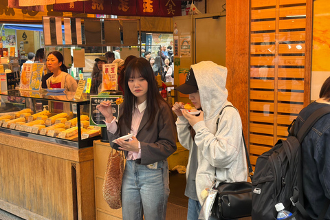 Tokyo Street Food: All-Inclusive Tsukiji Market experience