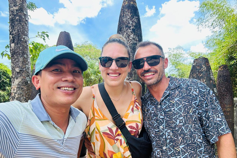 Hue au tunnel de Vinh Moc, visite de la DMZ avec chauffeur privéHue - Tunnel de Vinh Moc, visite de la DMZ avec chauffeur privé