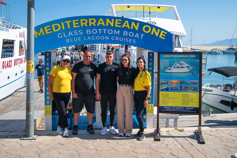 لاتشي رحلة بحرية على متن قارب واحد في بلو لاغون البحر الأبيض المتوسطرحلة بحرية صباحية