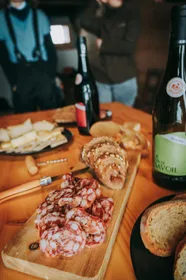 Private Schneeschuhwanderung und privates Aperitif-Dinner