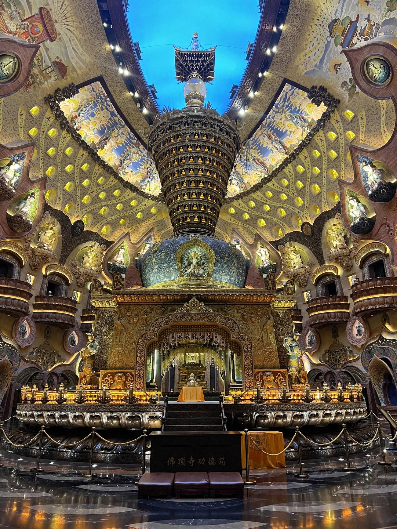 Niushou-Bergticket und Buddha-Kopf-Tempel