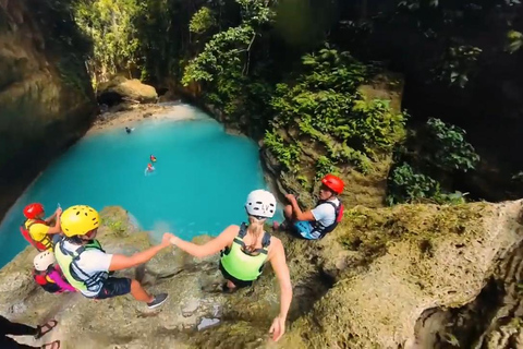 Cebu JoinTour:Isola di Moalboal Pescador e Canyoneering di BadianTour di gruppo a Cebu: Giro dell&#039;isola di Pescador e canyoning