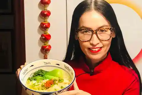 Online Cooking Class Hand Pulled Noodles by Sunflower Li