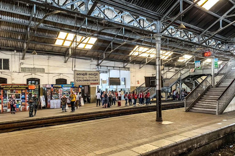 Colombo: UNESCO-Galle-Fort mit malerischer KüstenbahnfahrtColombo: UNESCO Galle Fort mit malerischer Küstenbahnfahrt