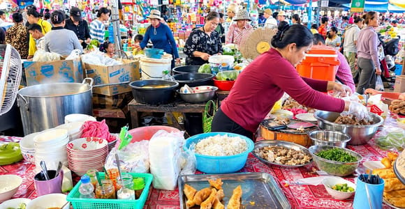 Morning Tour, Temple, Market Countryside Bike Tour & Lunch