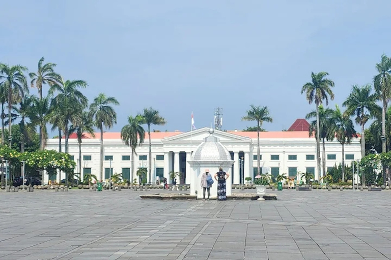Jakarta: Führung durch Altstadt, Moschee, Kathedrale oder Hafen
