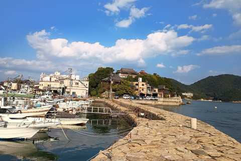 Hiroshima : Visite privée de la ville de Tomonoura Ghibli Ponyo avec chauffeur local