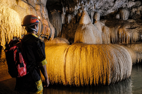 Yogyakarta: Goa Cerme Cave Trek with Guide and Gear