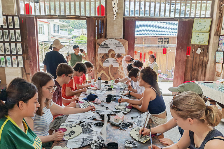 Yangshuo: Peng Family Fan Painting Workshop in Fuli Fan Painting Workshop
