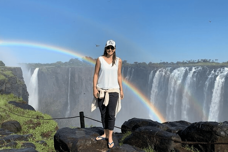 Victoria Falls: Guided Orientation Walk and Photo Tour