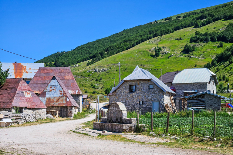 Sarajevo: 4x4 Igman, Lukomir Village & Boracko Lake Tour