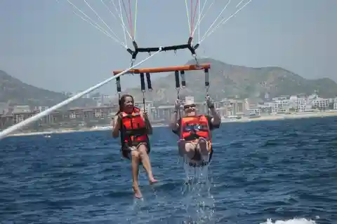 Cabo San Lucas: Parasailing Adventure