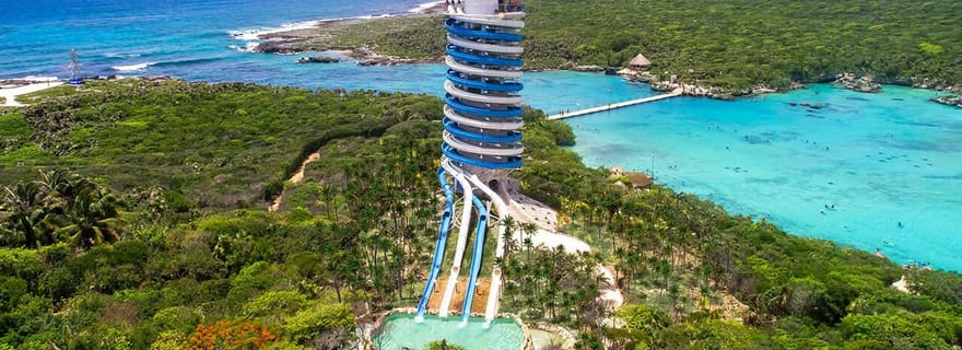Entrée au parc Xel-Há avec repas et open bar inclus.