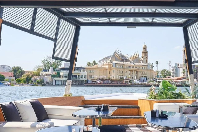 القاهرة: رحلة فلوكة خاصة مع العشاء والمشروبات