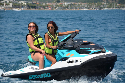 Marmaris: Watersport Jet Ski Exprience With Pickup Single Participants 30 Minutes Jetski