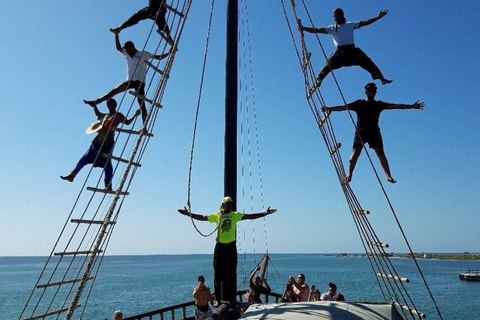 Djerba: Pirate boat Cruise to the flamingo island with lunch